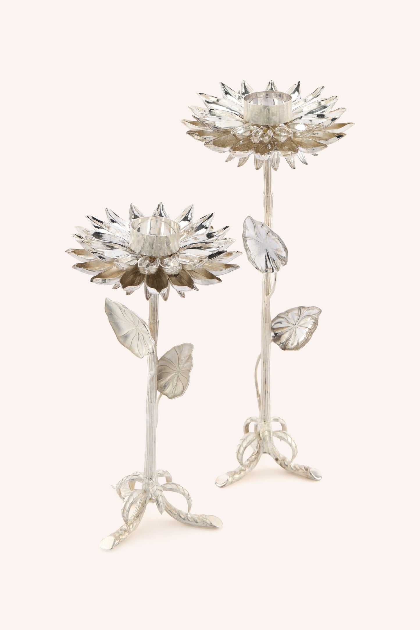 Sunflower Leaf Candle Stand