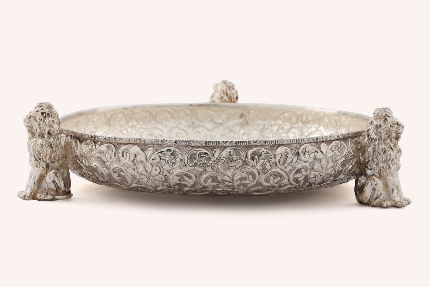 Lion Silver Urli