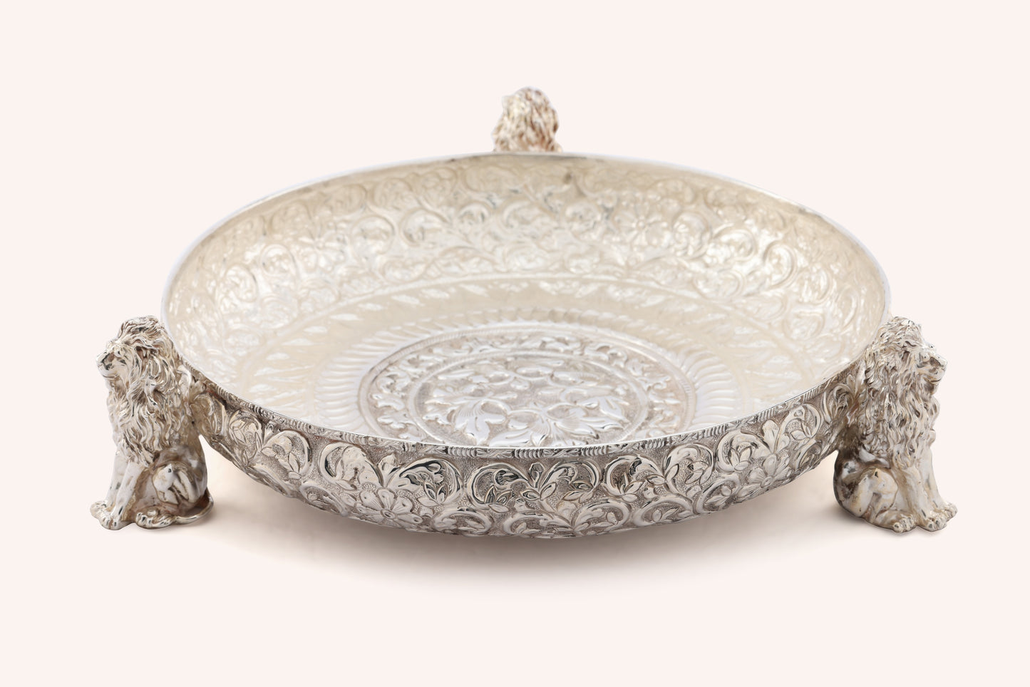 Lion Silver Urli