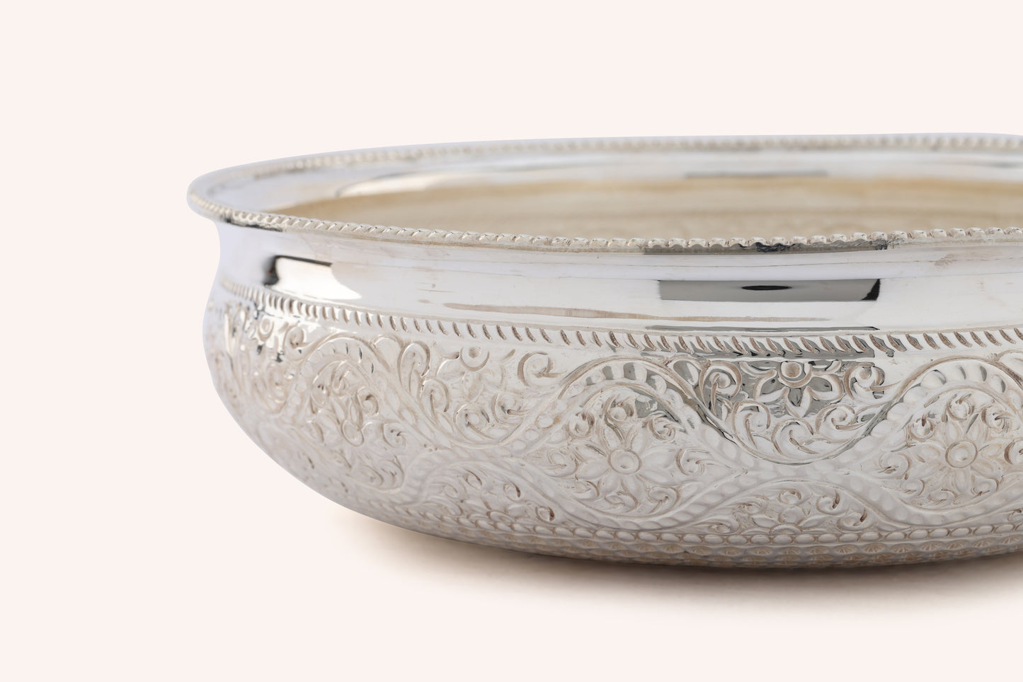 Scrollwork Silver Urli