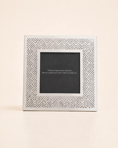Prism Frame