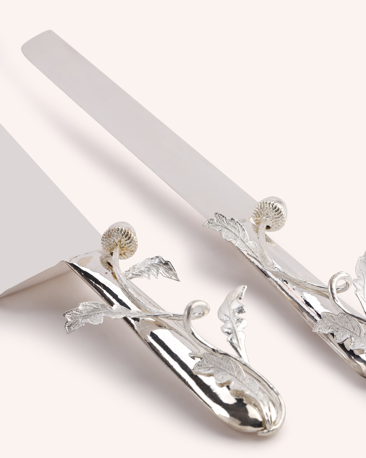 Acorn Cake Knife & Lifter (Set of 2)
